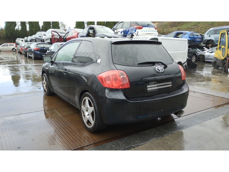 toyota auris del año 2008