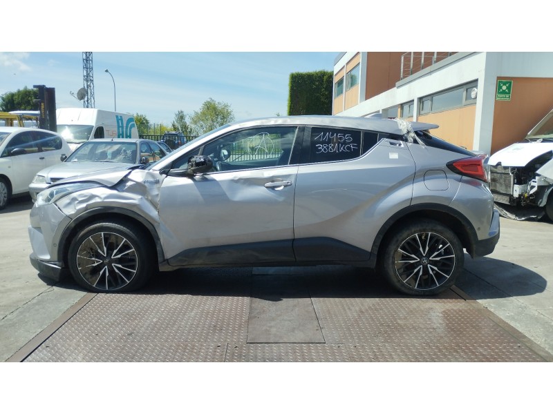 toyota c-hr del año 2017
