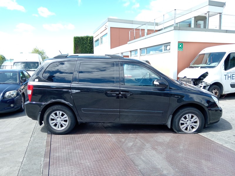 kia carnival del año 2011