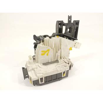 CERRADURA PUERTA DELANTERA DERECHA A1667200435 A2040085899 
