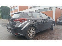 toyota auris del año 2017 2