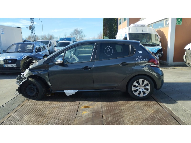 peugeot 208 del año 2017