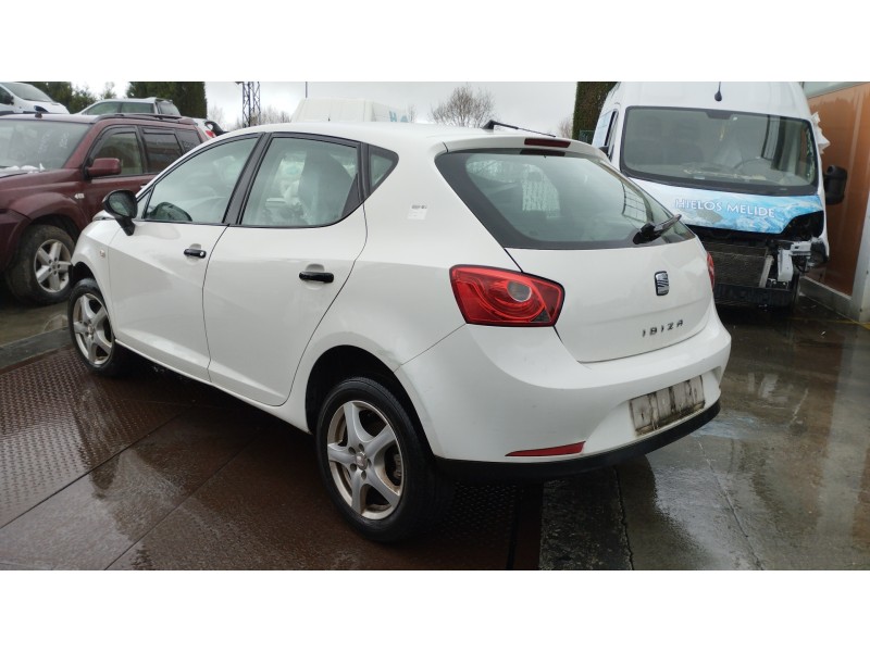seat ibiza (6j5) del año 2009