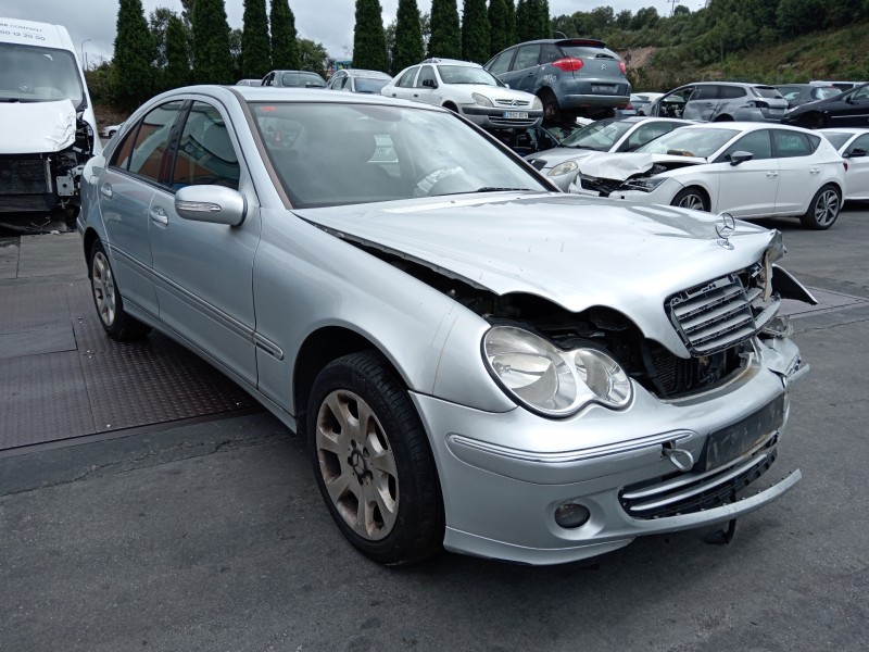 mercedes clase c (w203) berlina del año 2006