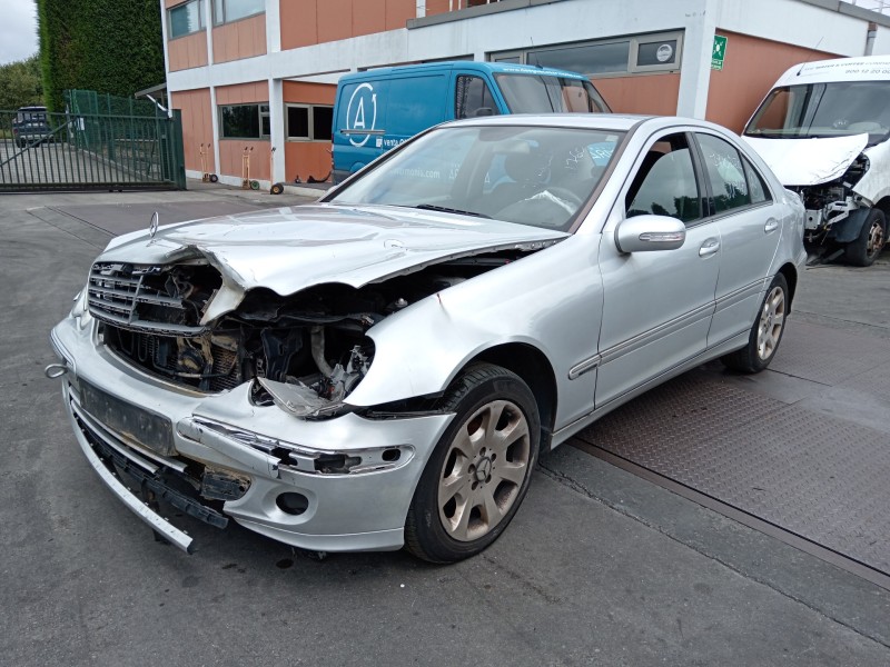 mercedes clase c (w203) berlina del año 2006