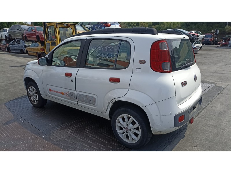 fiat uno del año 2015