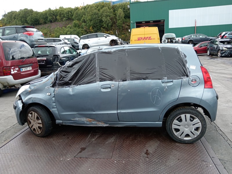 nissan pixo (uao) del año 2010