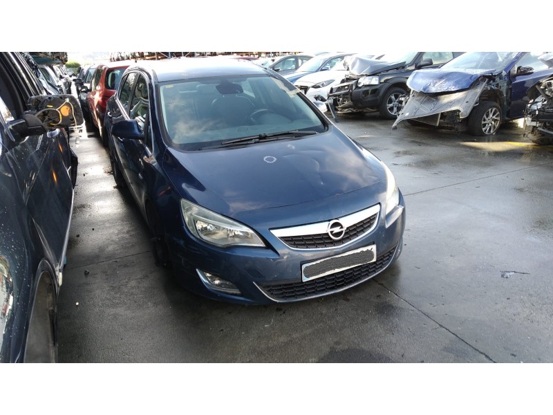 opel astra j lim. del año 2009