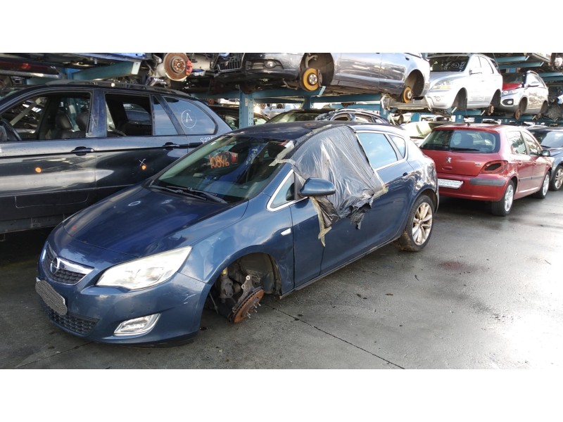 opel astra j lim. del año 2009