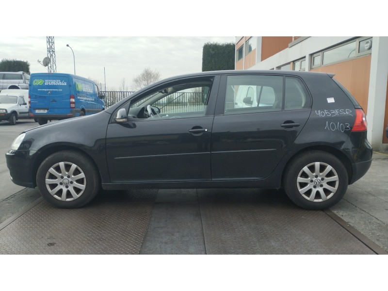 volkswagen golf v berlina (1k1) del año 2007