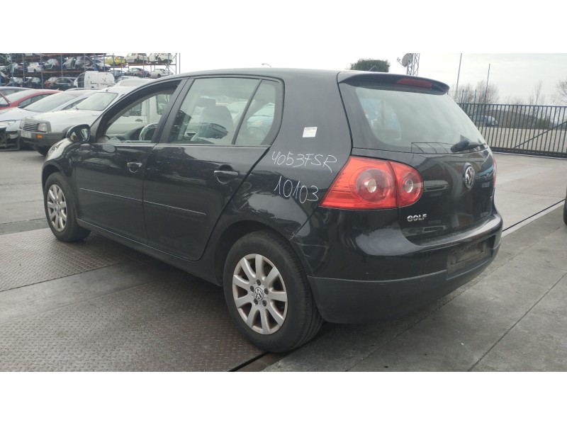 volkswagen golf v berlina (1k1) del año 2007