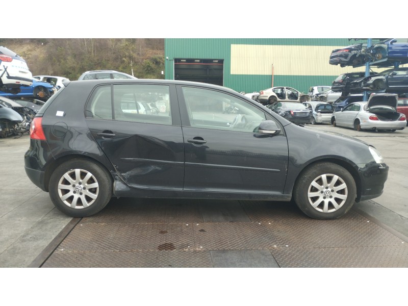 volkswagen golf v berlina (1k1) del año 2007