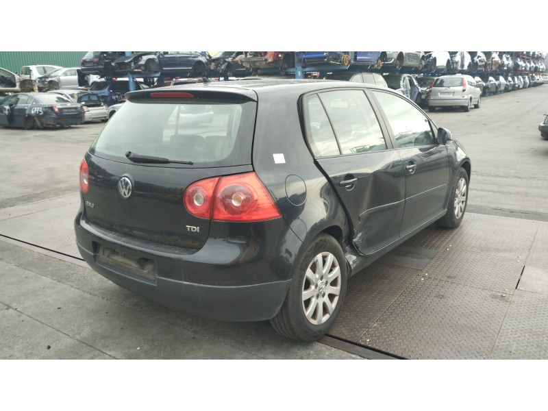 volkswagen golf v berlina (1k1) del año 2007