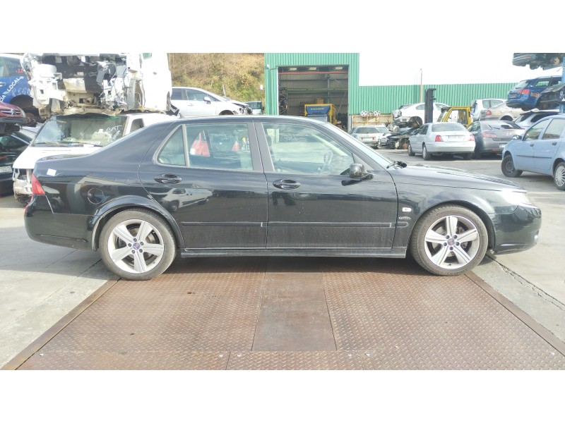 saab 9-5 berlina del año 2009