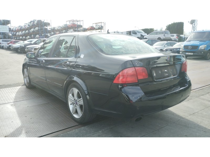 saab 9-5 berlina del año 2009