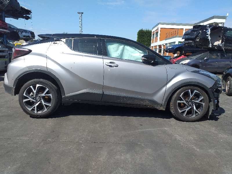 toyota c-hr del año 2016