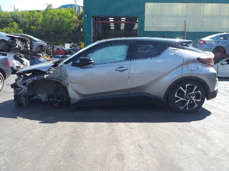 toyota c-hr del año 2016