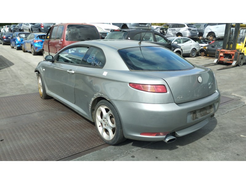 alfa romeo gt (125) del año 2005