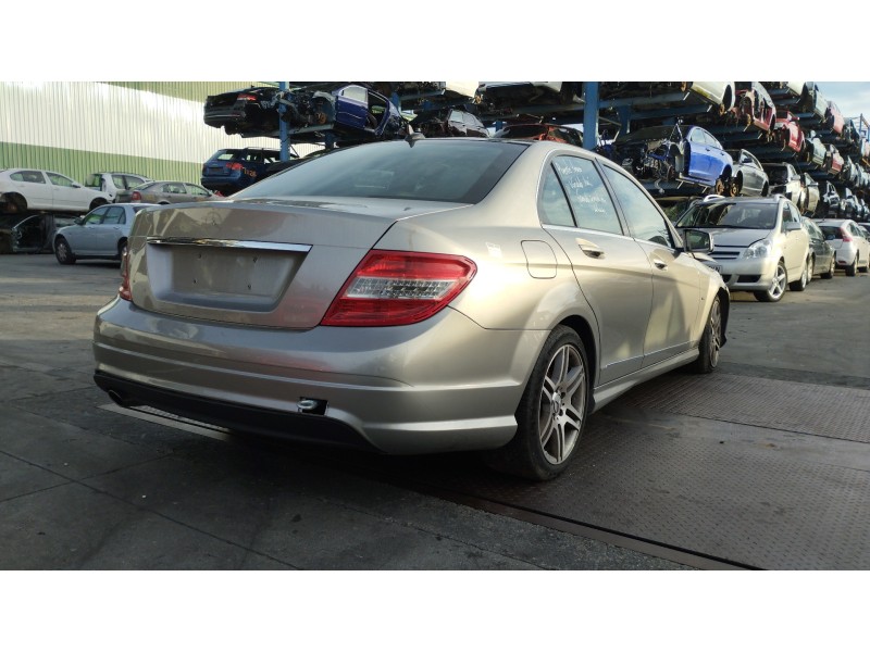 mercedes clase c (w204) berlina del año 2008