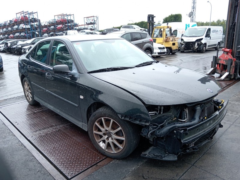 saab 9-3 berlina del año 2004