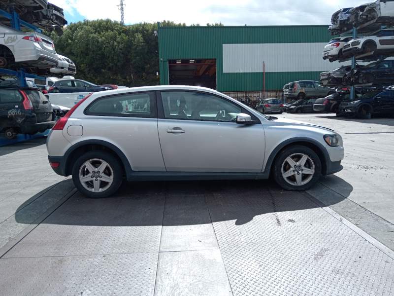 VOLVO C30 (533)