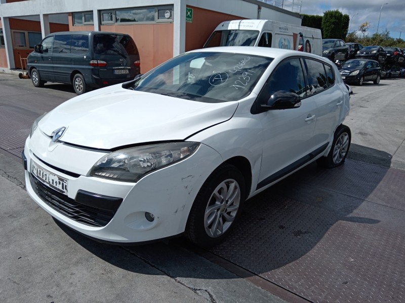 renault megane iii berlina 5 p del año 2011