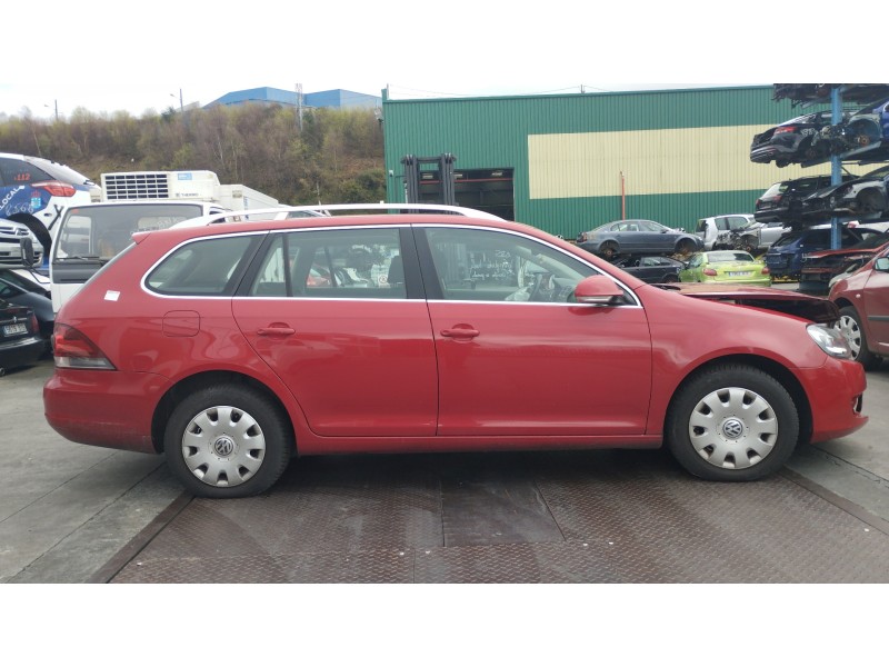 volkswagen golf vi variant (aj5) del año 2010