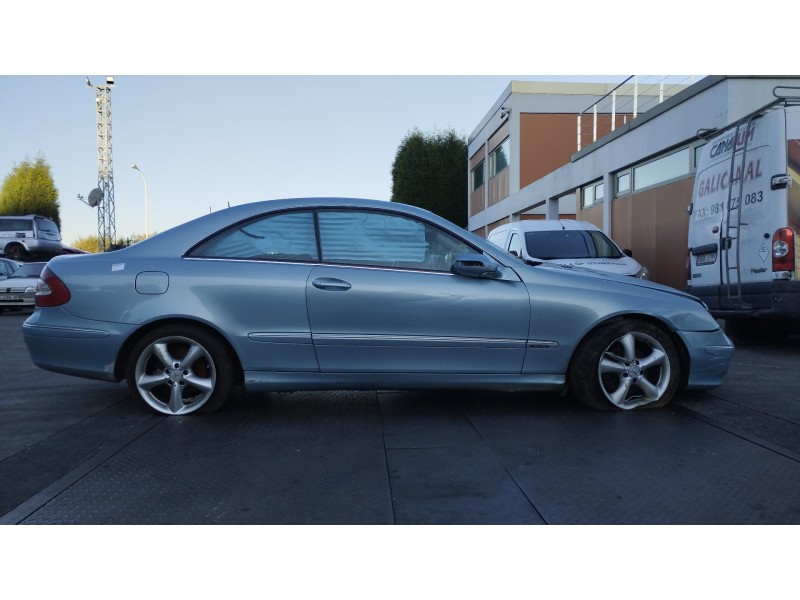 mercedes clase clk (w209) coupe del año 2003