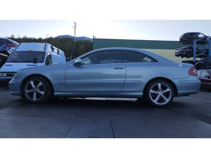mercedes clase clk (w209) coupe del año 2003