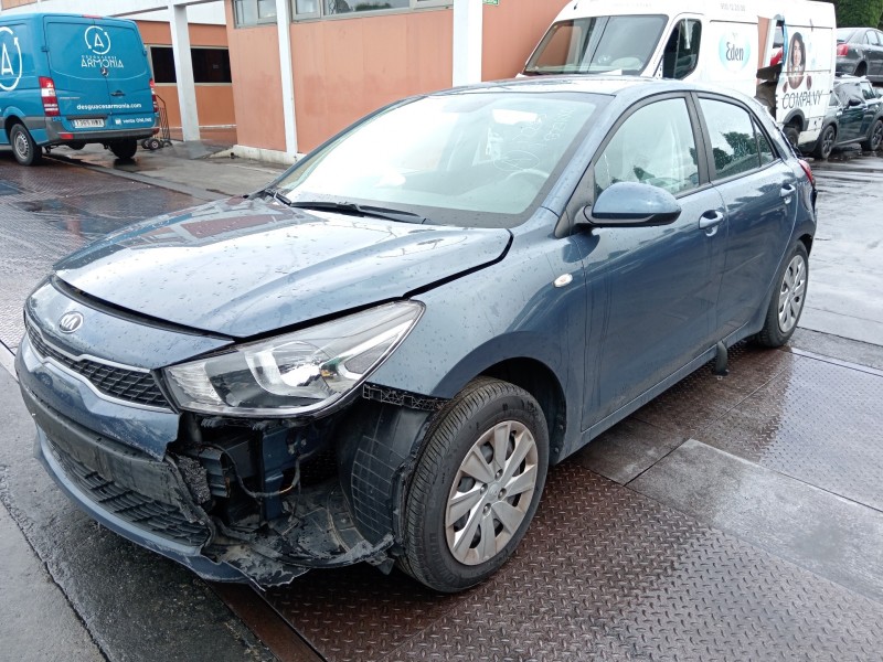 kia rio (yb) del año 2017