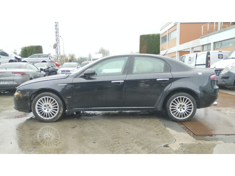 alfa romeo 159 (140) del año 2006