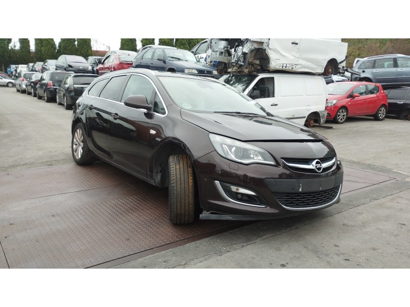 opel astra j sports tourer del año 2014