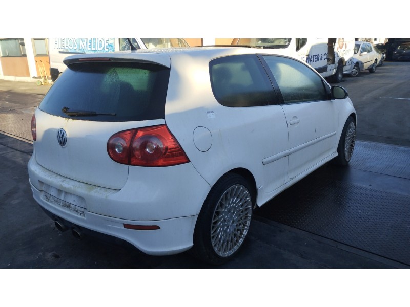 volkswagen golf v berlina (1k1) del año 2007