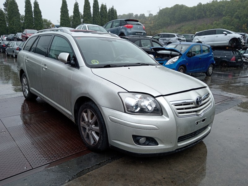 toyota avensis wagon (t25) del año 2006
