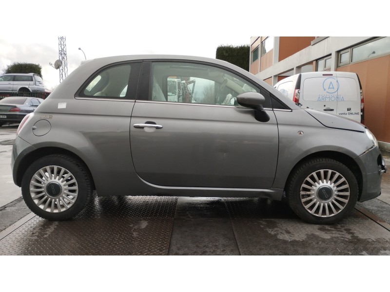fiat nuova 500 (150) del año 2013