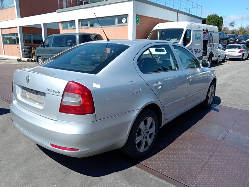 skoda octavia berlina (1z3) del año 2009