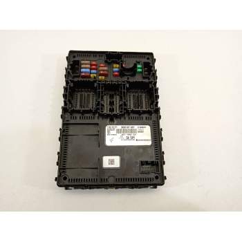 CAJA RELES / FUSIBLES JU5T15604EJH 20200829 F005V02978
