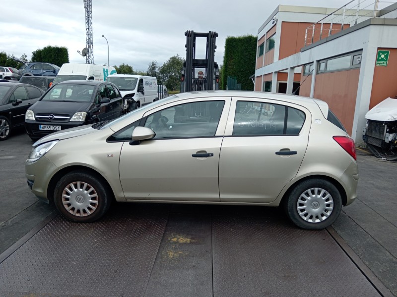 opel corsa d del año 2009