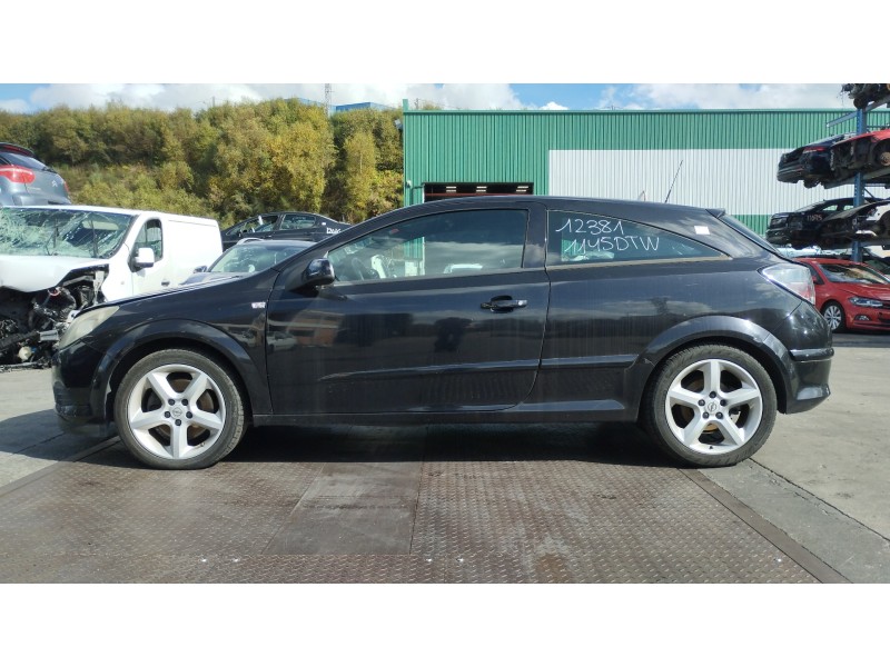 opel astra gtc del año 2005