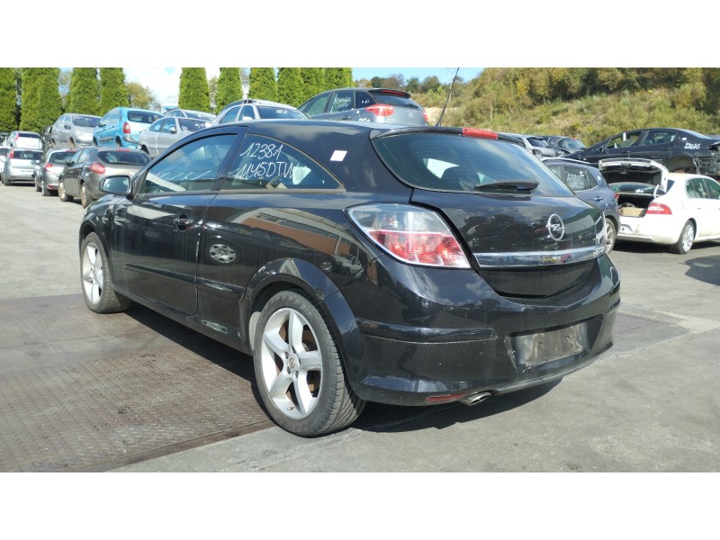 opel astra gtc del año 2005