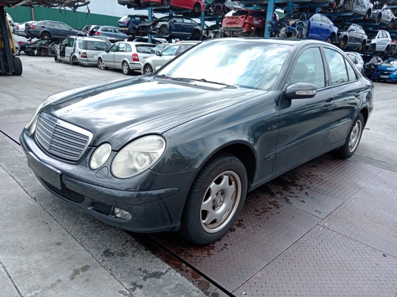 mercedes clase e (w211) berlina del año 2004