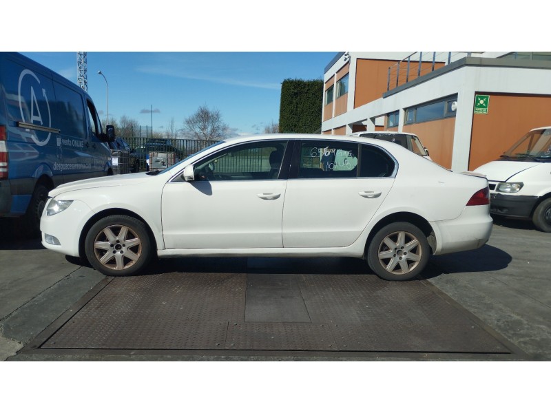 skoda suberb (3t4) del año 2008