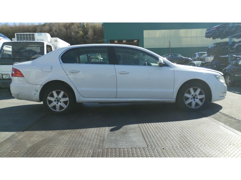 skoda suberb (3t4) del año 2008