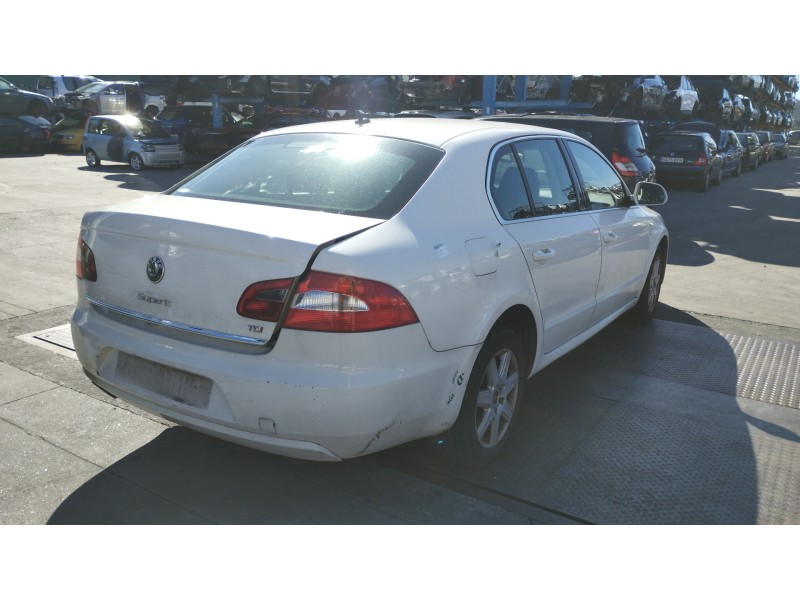 skoda suberb (3t4) del año 2008