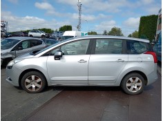 peugeot 5008 del año 2010