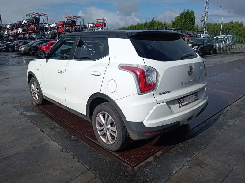 ssangyong tivoli del año 2015