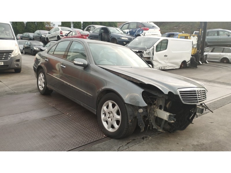 mercedes clase e (w211) berlina del año 2005