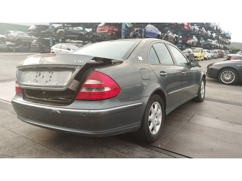mercedes clase e (w211) berlina del año 2005
