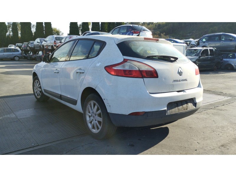 renault megane iii berlina 5 p del año 2012