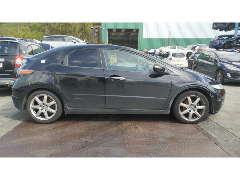 honda civic berlina 5 (fk) del año 2006